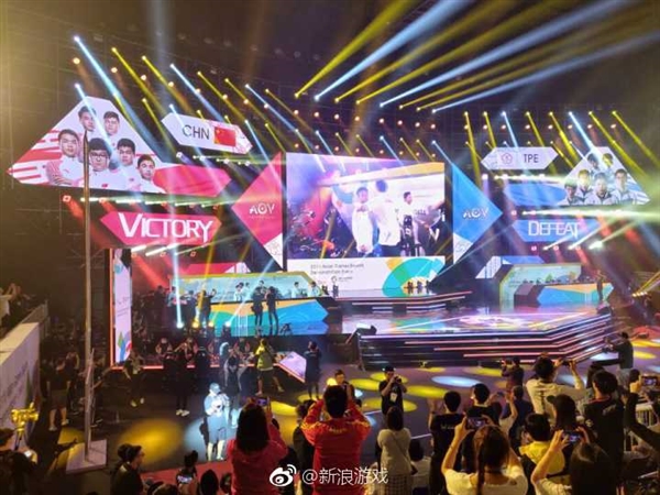 ��ʷ��һ�̣��й����¶����˻�羺�׸��ھ�