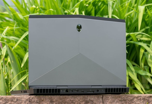 ��������Alienware 15/17 R4�ʼǱ���֧�ֵ������Ƶ�Ч