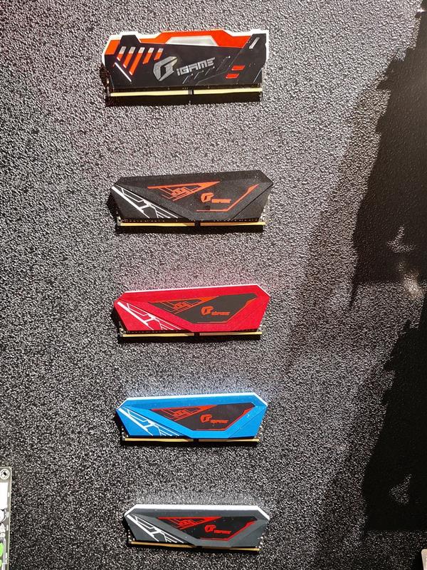 �߲ʺ�iGame�׿��ڴ��ع⣺�Ų���ɫ��