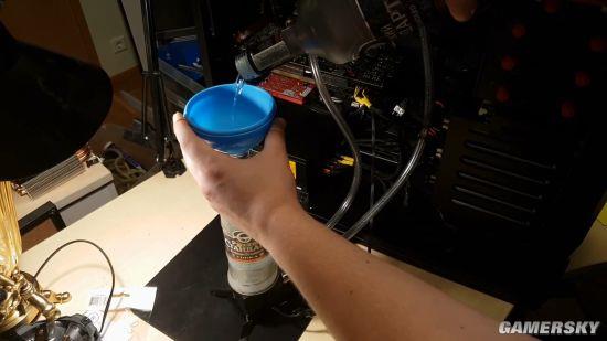 ����˹��Ҵ�����ؼӡ����䡱PC һƿ��ȥ���ܸ��뺷��