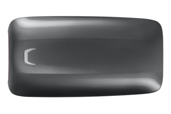 ���Ƿ�����ЯSSD X5���׵�3�ӿ� ֧��NVMe