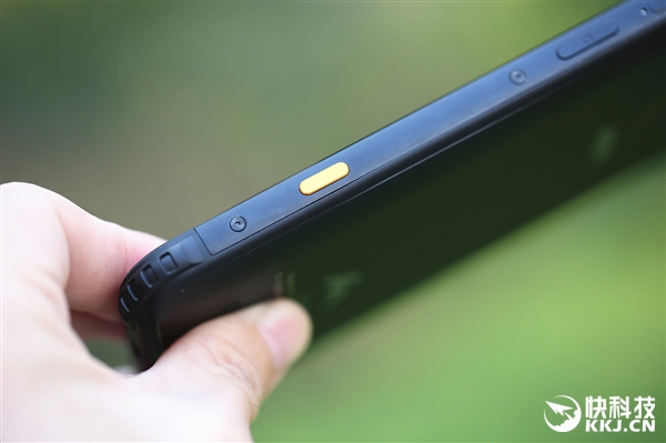 ����-30����£�AGM X3���������ֻ�����ͼ��