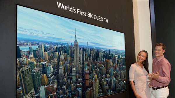 LG��ʽչ��ȫ���׿�8K OLED���ӣ�88�续����