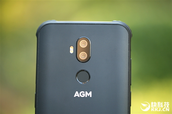 ����-30����£�AGM X3���������ֻ�����ͼ��