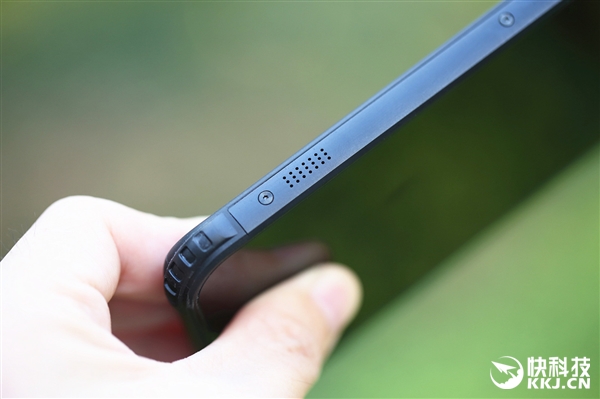 ����-30����£�AGM X3���������ֻ�����ͼ��