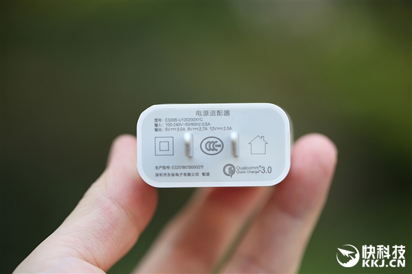 ����-30����£�AGM X3���������ֻ�����ͼ��