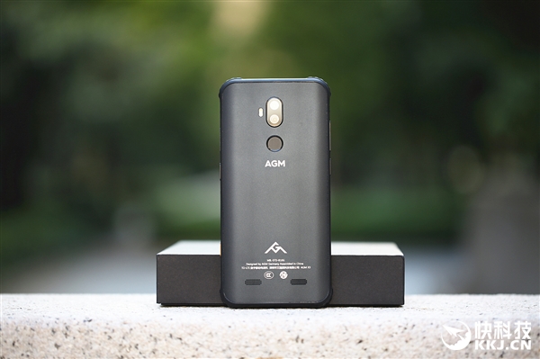 ����-30����£�AGM X3���������ֻ�����ͼ��