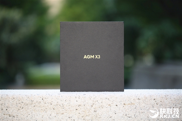 ����-30����£�AGM X3���������ֻ�����ͼ��
