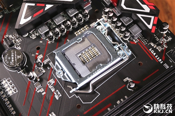 ��ĸ����ɢ��װ�ף��߲ʺ�ս��Z370���忪��ͼ��