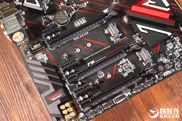 ��ĸ����ɢ��װ�ף��߲ʺ�ս��Z370���忪��ͼ��