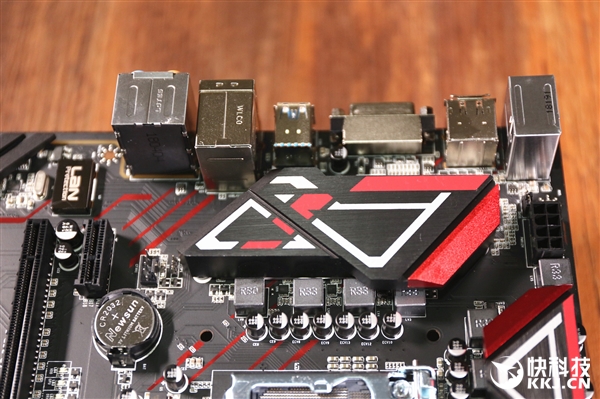 ��ĸ����ɢ��װ�ף��߲ʺ�ս��Z370���忪��ͼ��