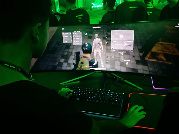 ���ϵ羺����13����ʾ����ȫ���׿��ı��޿��12999Ԫ�콢������