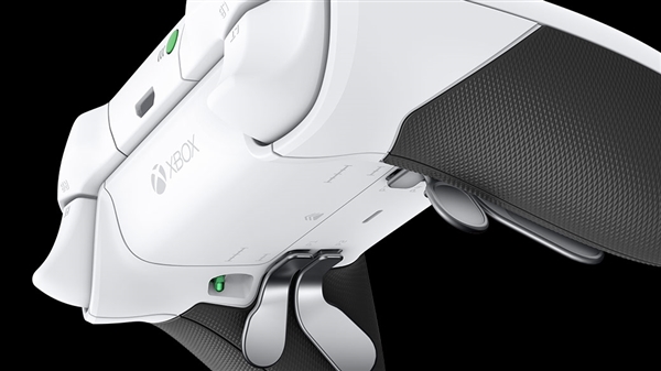 ΢������Xbox One X������76��ͬ����