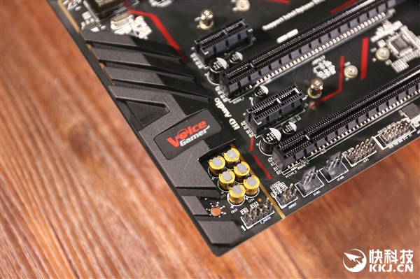 ��ĸ����ɢ��װ�ף��߲ʺ�ս��Z370���忪��ͼ��