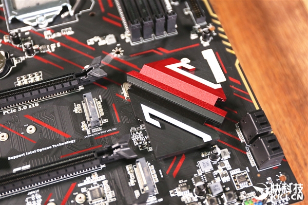 ��ĸ����ɢ��װ�ף��߲ʺ�ս��Z370���忪��ͼ��