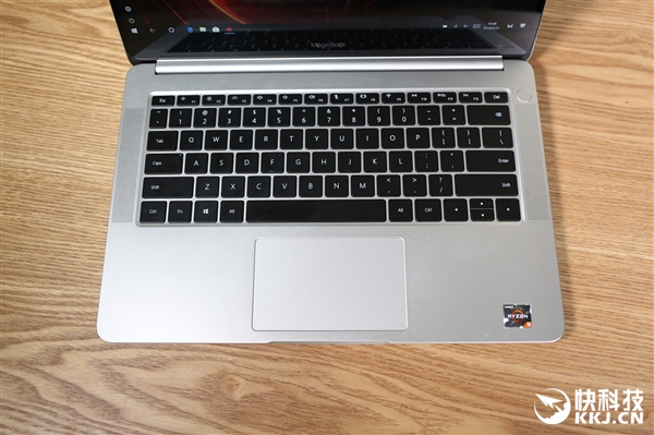 4599Ԫ ҫMagicBook濪ͼ