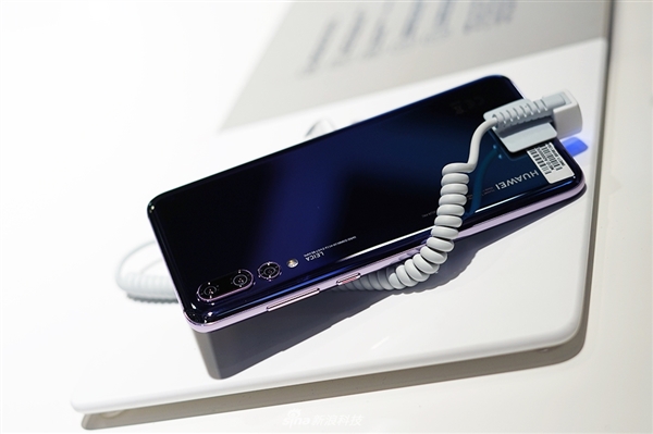 ������������ⱴĸ����ΪP20ȫ�½���ɫ�ֳ�ͼ��