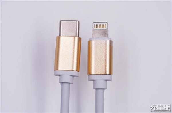 ���ˣ�ƻ����ʽ����USB-C/Lightning��Ȩ
