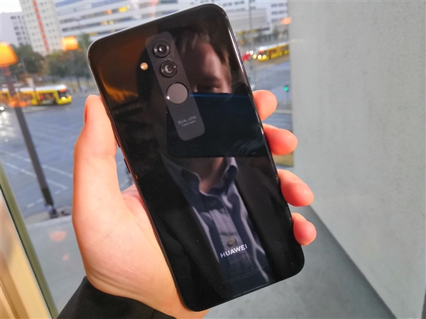 ��ʱ����Ʒ�������Ϊ��ʽ����Mate 20 Lite������710