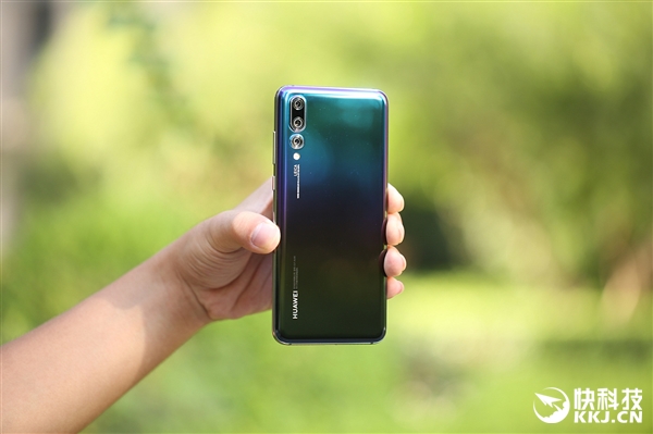 ��ΪP20�����������׷�ͼ�ͣ���ɫ�����λ�