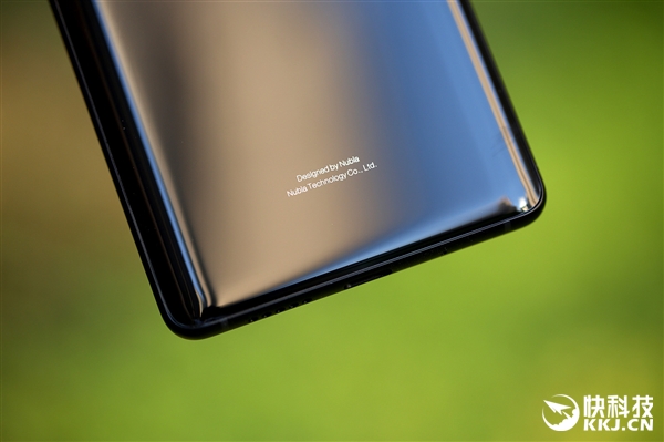 ���ޱ߿��ޣ�Ŭ����Z18����ͼ��