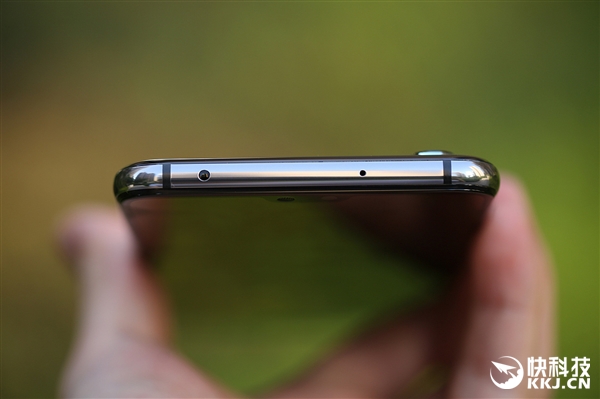 ��ΪP20�����������׷�ͼ�ͣ���ɫ�����λ�