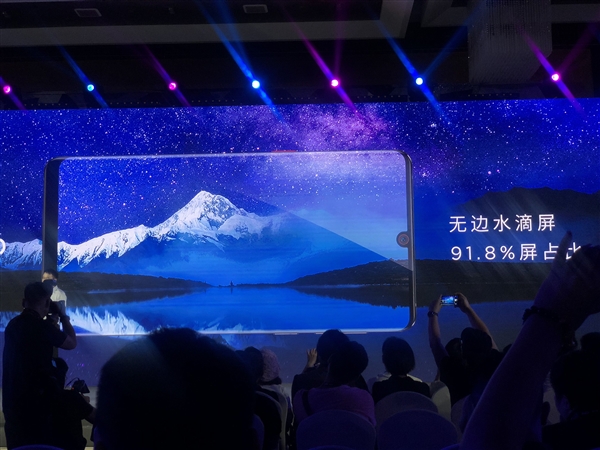 Ŭ�����ޱ߿��콢Z18����������845+8G�ڴ� 2799Ԫ��