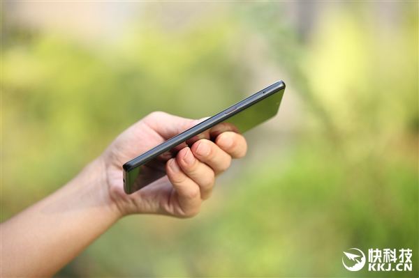 ���ޱ߿��ޣ�Ŭ����Z18����ͼ��