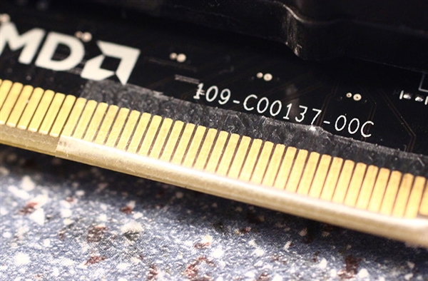 AMD 7nm Vega 20��֧��XGMI���߽��� �Ա�NVIDIA NVLink