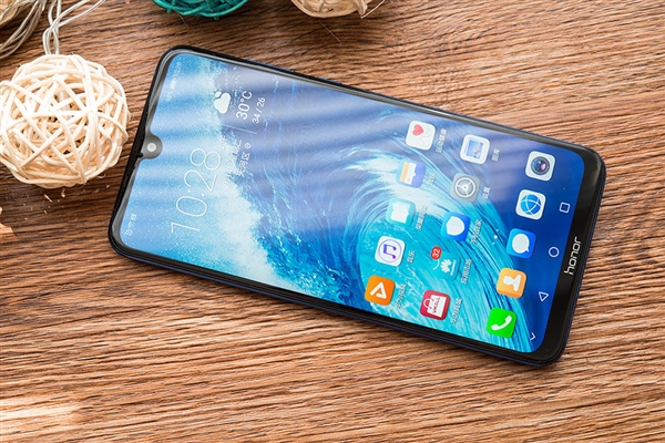 ��ҫ8X Maxͼ�ͣ�5000mAh��������� 1799Ԫ