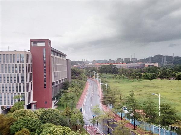 拼多多质量调查:买了3台手机 其中1台可能会爆炸