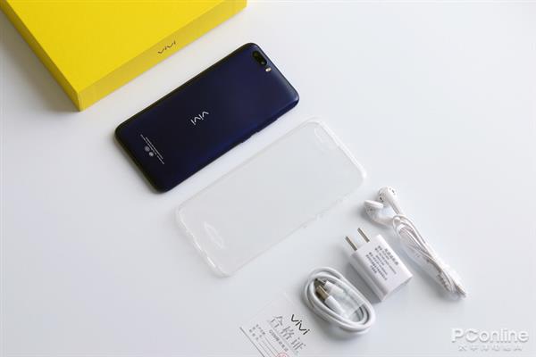 拼多多质量调查:买了3台手机 其中1台可能会爆炸