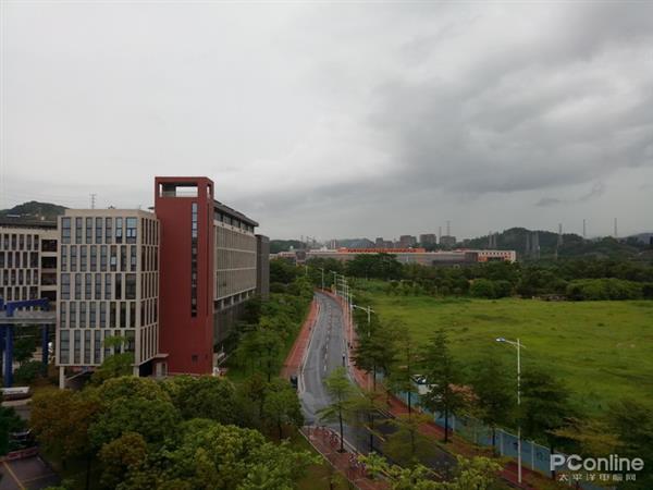 拼多多质量调查:买了3台手机 其中1台可能会爆炸