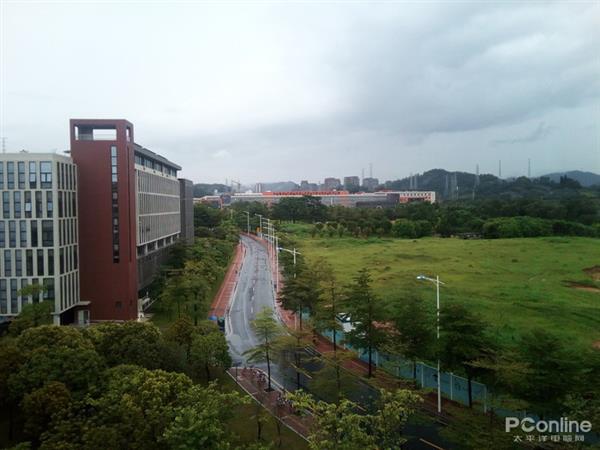 拼多多质量调查:买了3台手机 其中1台可能会爆炸