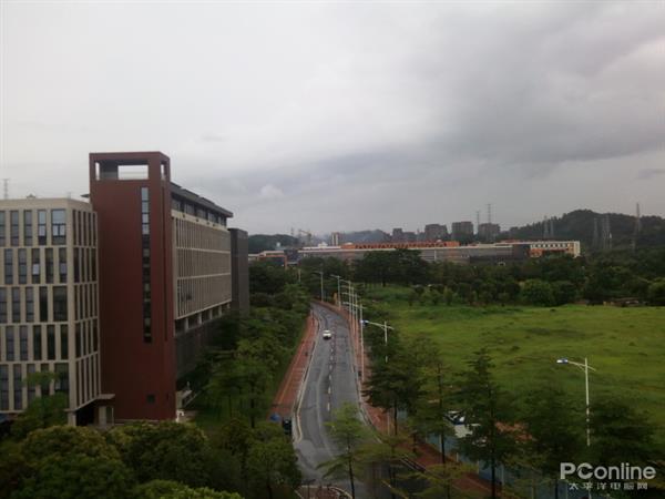 拼多多质量调查:买了3台手机 其中1台可能会爆炸