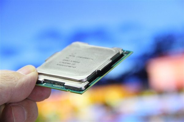 Intel 14nm����ȱ�ڴ�50%����������ֶ�����̨����