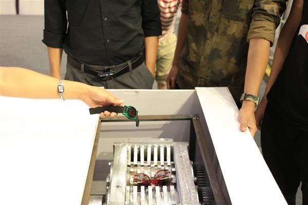 ��ҫ8X Max��ս��ռ�Լ۱ȣ��ֳ��������ռ���ֻ�