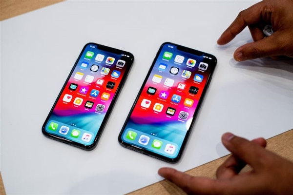 ����¼ iPhone XSϵ���׷��������۶�ͬ������1300%