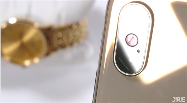 Ű�����˲���iPhone XS Max����Ļ�;�ͷ������ĥ