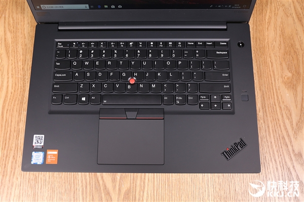 18999ԪThinkPad X1ʿͼͣռ̼ά