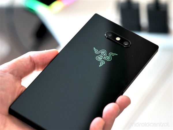 Razer Phone 2ͼͣ4000mAhؼӳ 5500Ԫ