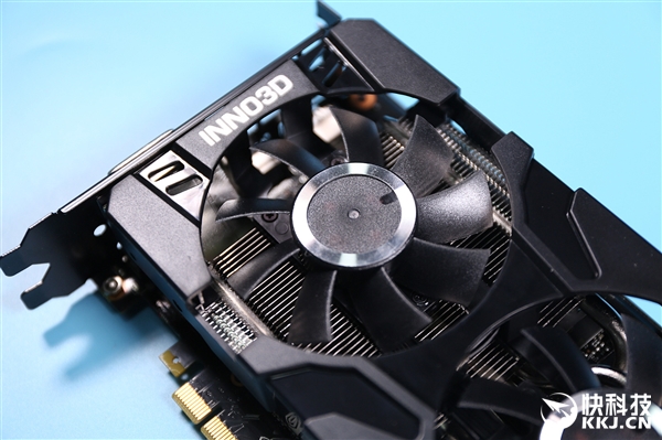 RTX 2070ͼͣ˫ȶС