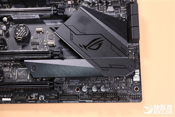 7999Ԫ ˶ROG MAXIMUS XI EXTREMEͼ