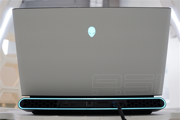 Alienware Area-51mi9-9900KRTX2080Ҫɶ̨