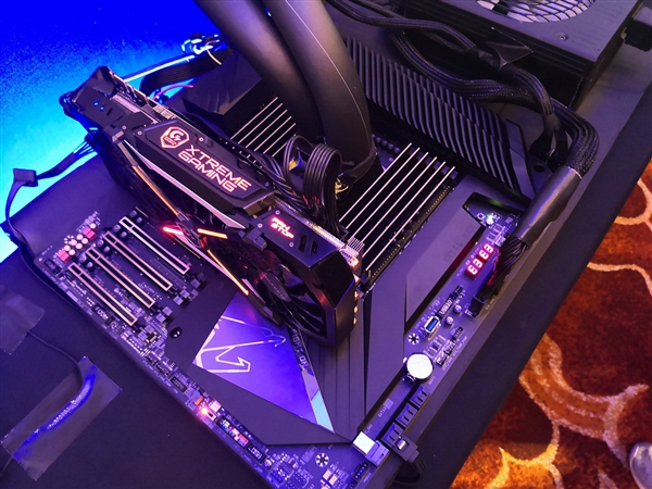 C621 Aorus Xtreme壺28ȫȳ5GHz