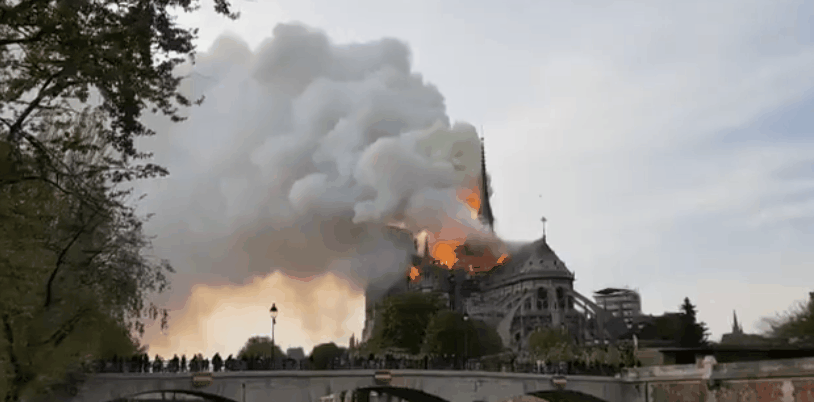 巴黎圣母院大火 携程：游客可选择退订