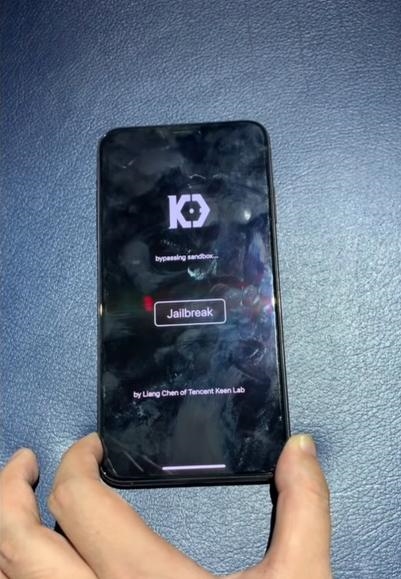 ѶKeenlab֣״λiPhone XS MaxʵiOS 12.2ϵͳԽ