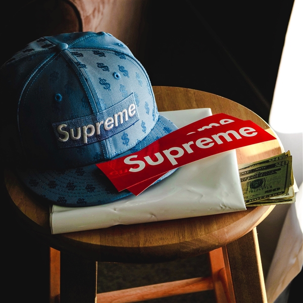 桱SupremeάȨɹ Supreme Italia̱ѱйֳ̱