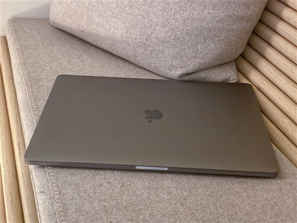 ƻ16Macbook Proʽ9+AMD 7nmԿǿ