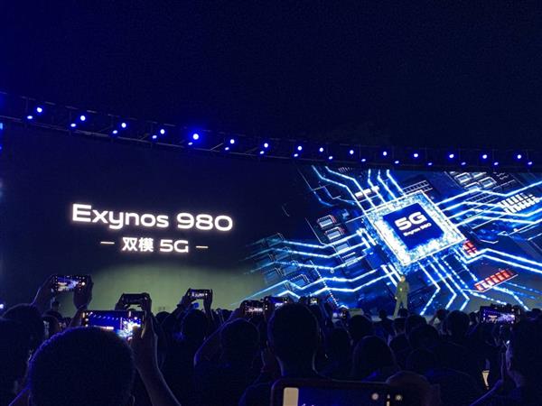 vivo׿5GֻX30ۼ3298ԪǺ5G SoC60佹